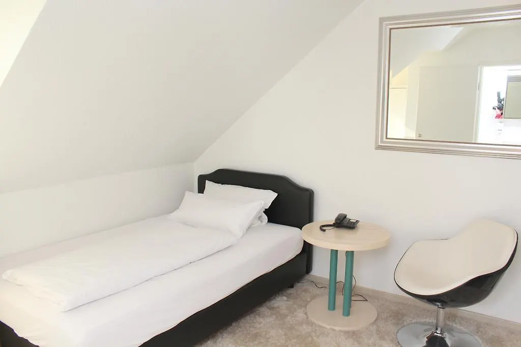 Hotel Heidelberger Hof Dusseldorf 3*,